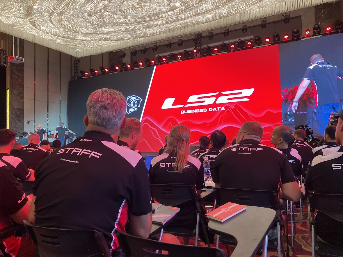 サムネイル画像: LS2のJAPAN FITモデルとは